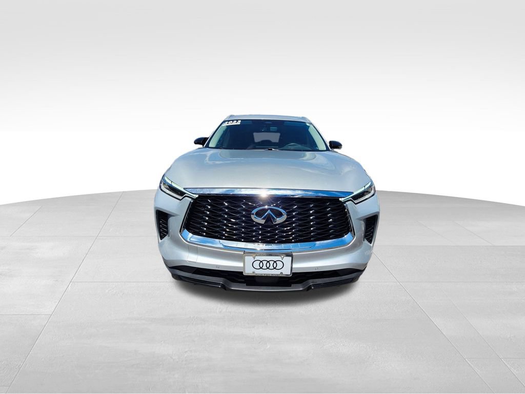 Used 2023 INFINITI QX60 Luxe AWD/4WD image 2