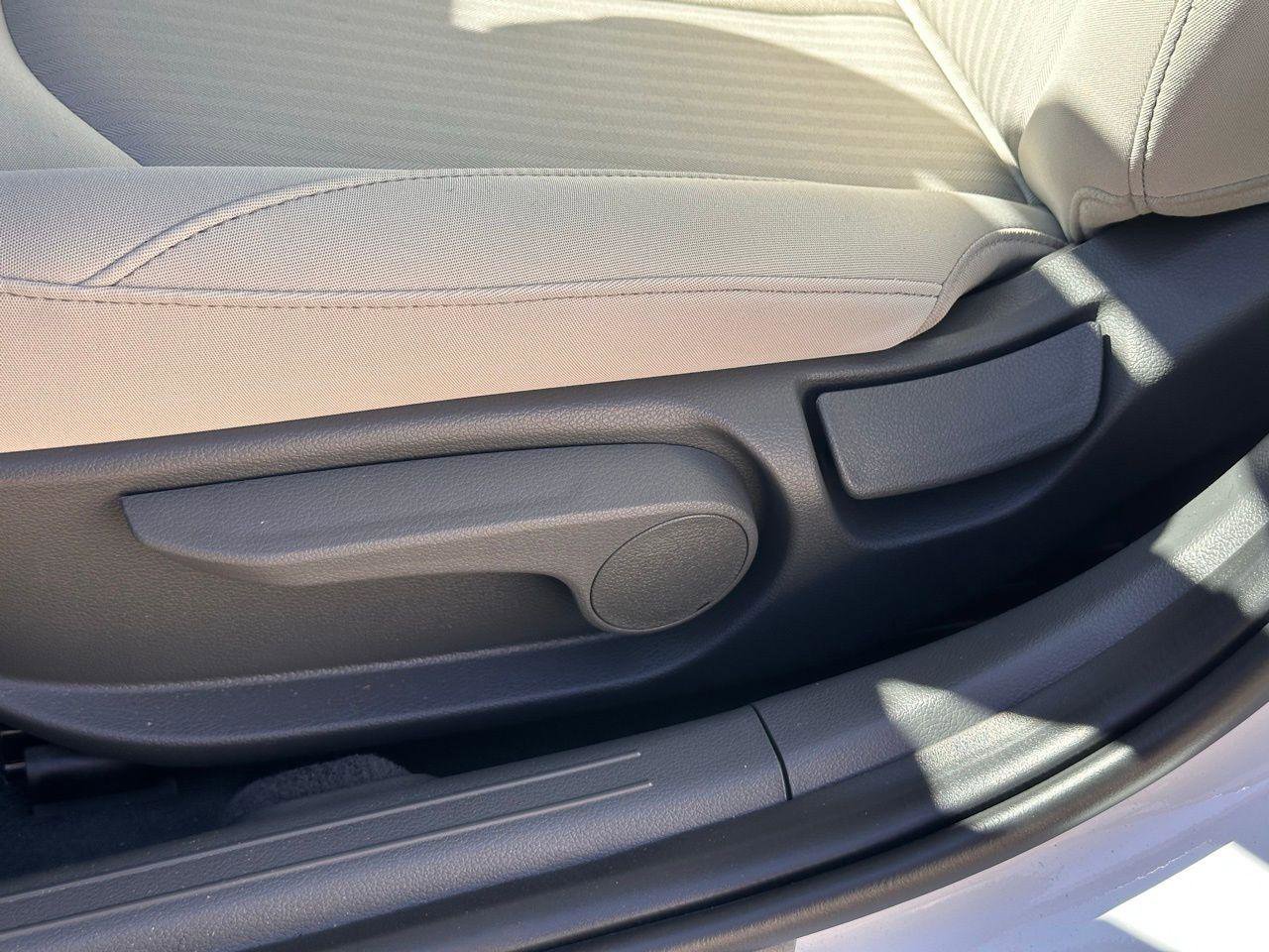 New 2025 Hyundai Sonata SE FWD image 23