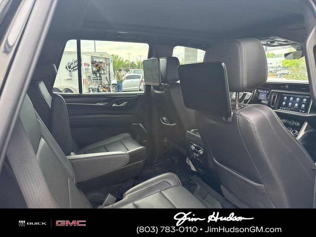 Used 2021 GMC Yukon Denali w/ Denali Premium Package image 8