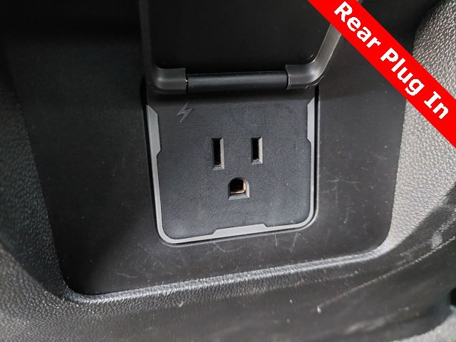 Used 2023 GMC Yukon SLE image 11