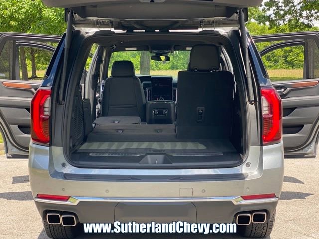 Used 2025 GMC Yukon Denali AWD/4WD image 48
