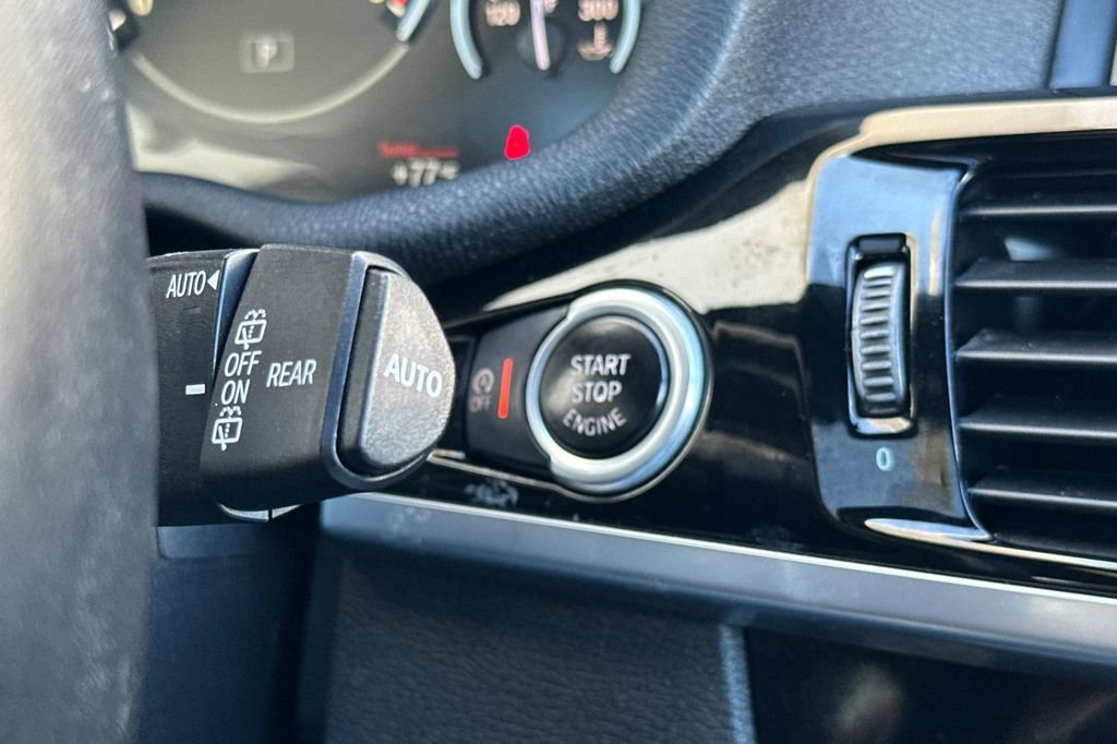 Used 2015 BMW X3 xDrive28d image 26