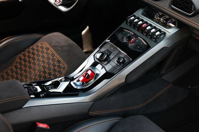 Used 2019 Lamborghini Huracan LP 580-2 RWD image 58