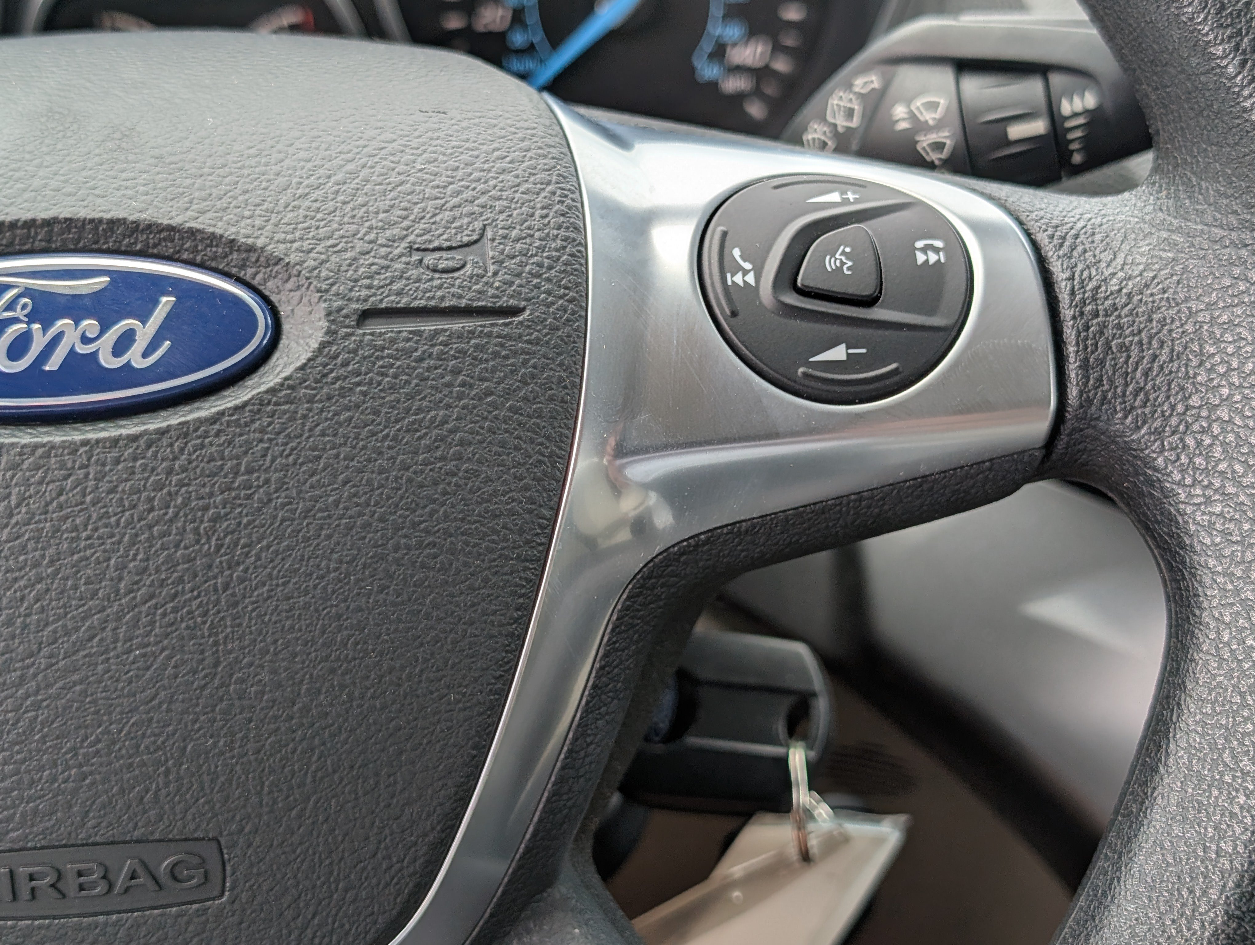 Used 2015 Ford Escape SE FWD image 21