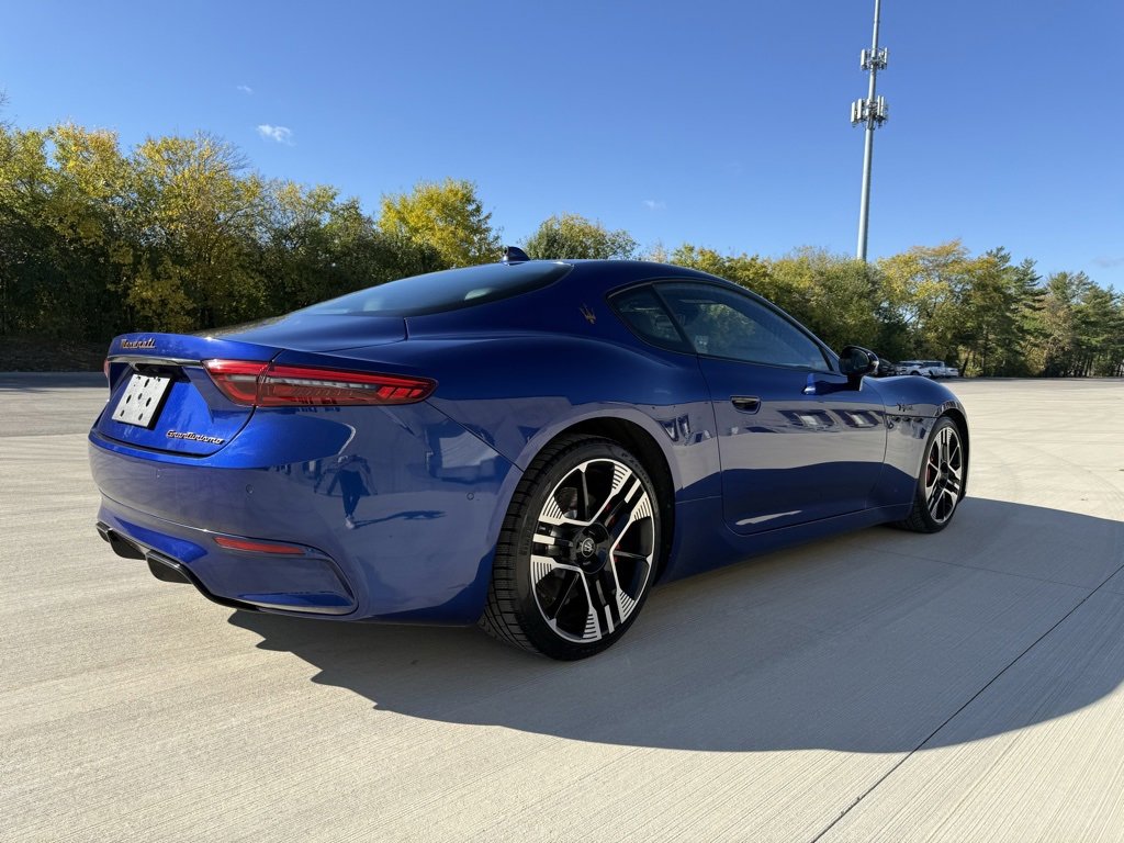 Used 2024 Maserati GranTurismo Folgore image 4