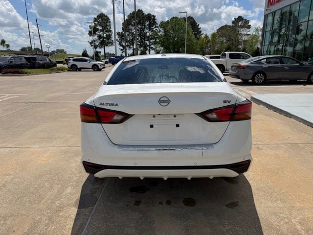 Used 2023 Nissan Altima 2.5 SV FWD image 4