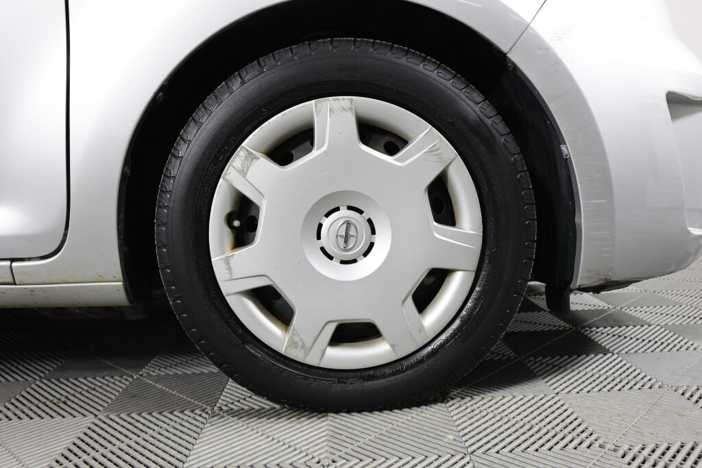 Used 2008 Scion xB FWD image 6