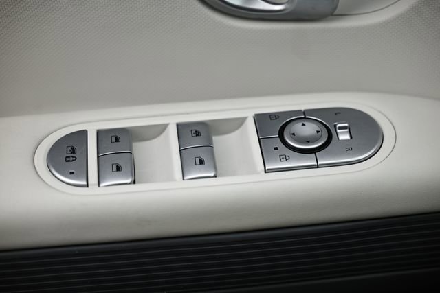 Used 2022 Hyundai Ioniq 5 SE image 16