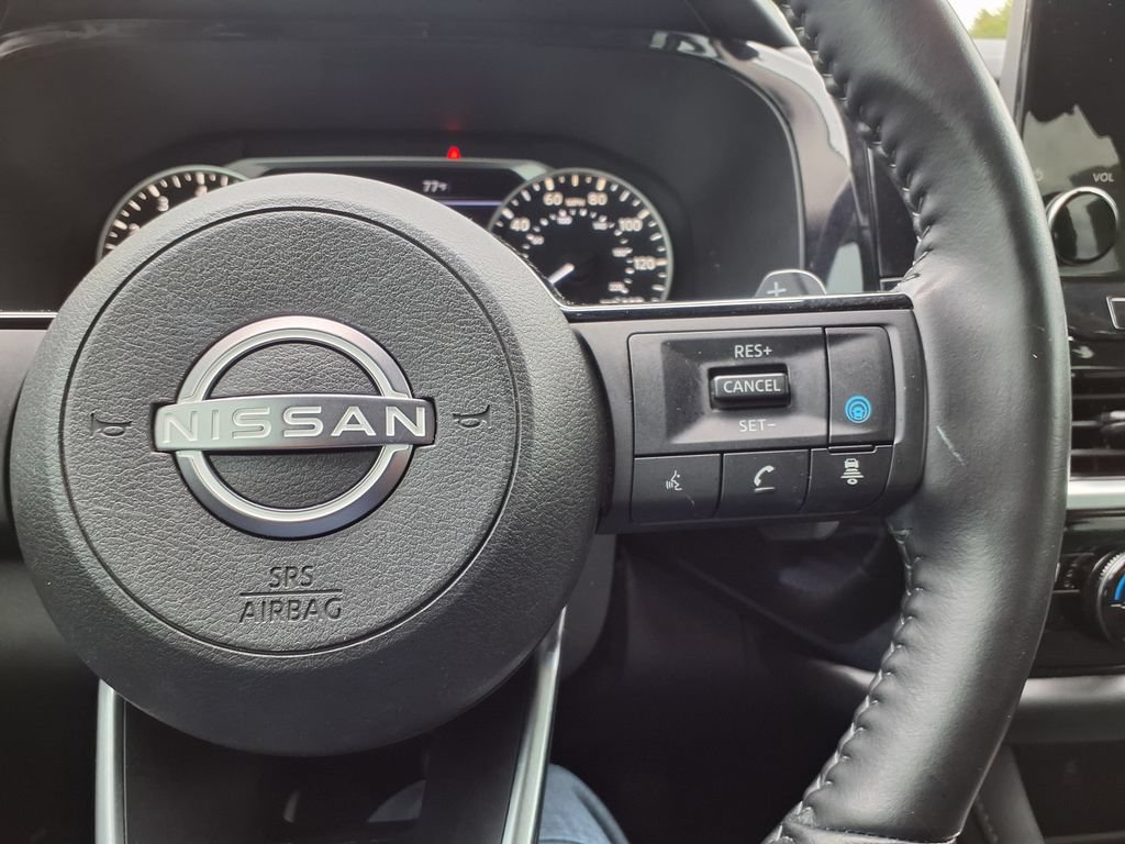 Used 2022 Nissan Pathfinder SL w/ SL Premium Package FWD image 26