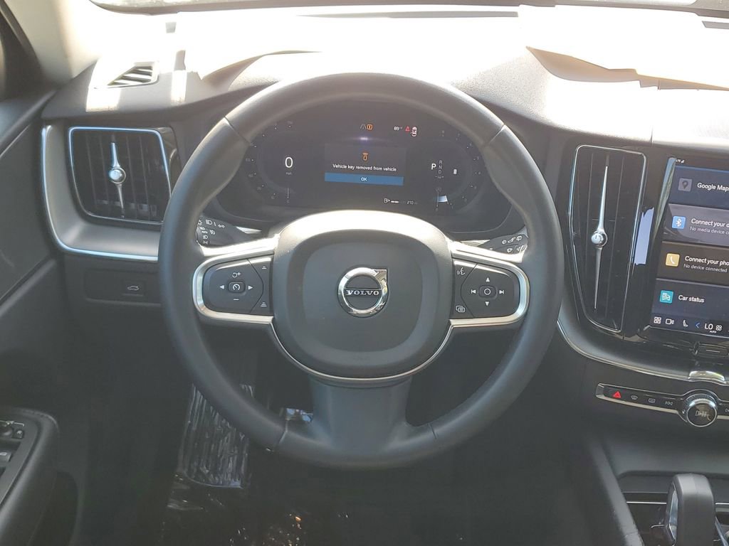 Used 2024 Volvo XC60 B5 Core image 19