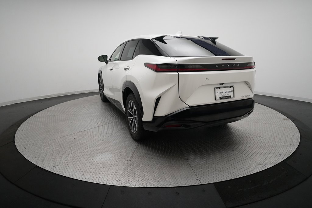 Used 2025 Lexus RZ 300e image 32
