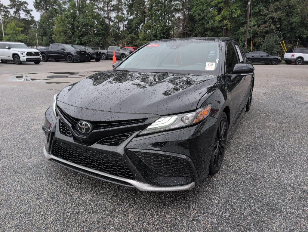 Used 2024 Toyota Camry XSE w/ Driver Assist Package FWD image 3