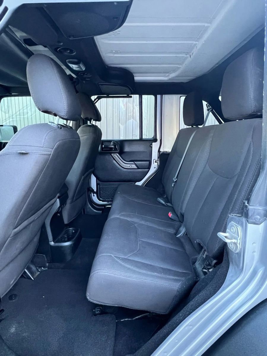 Used 2018 Jeep Wrangler Unlimited Sport S image 10