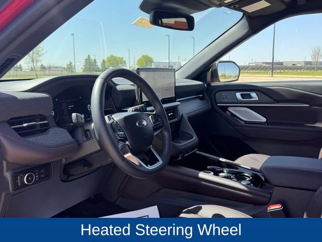 Used 2025 Ford Explorer Platinum AWD/4WD image 9