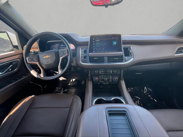 Used 2024 Chevrolet Suburban High Country RWD image 16