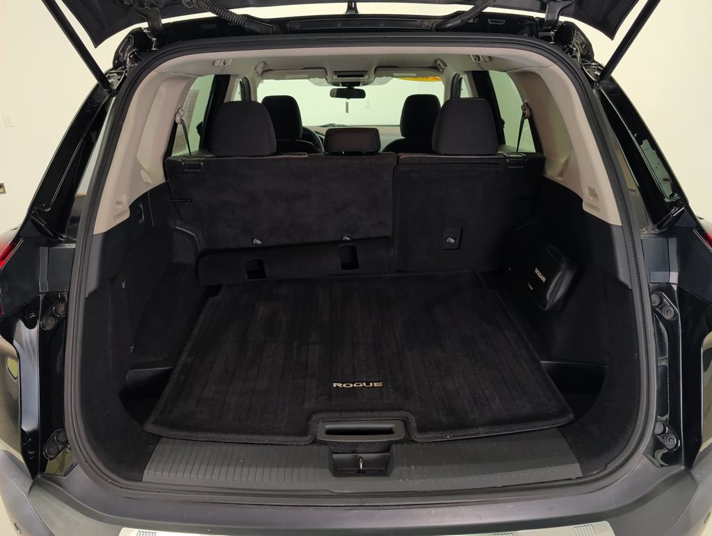 Used 2021 Nissan Rogue SV AWD/4WD image 25