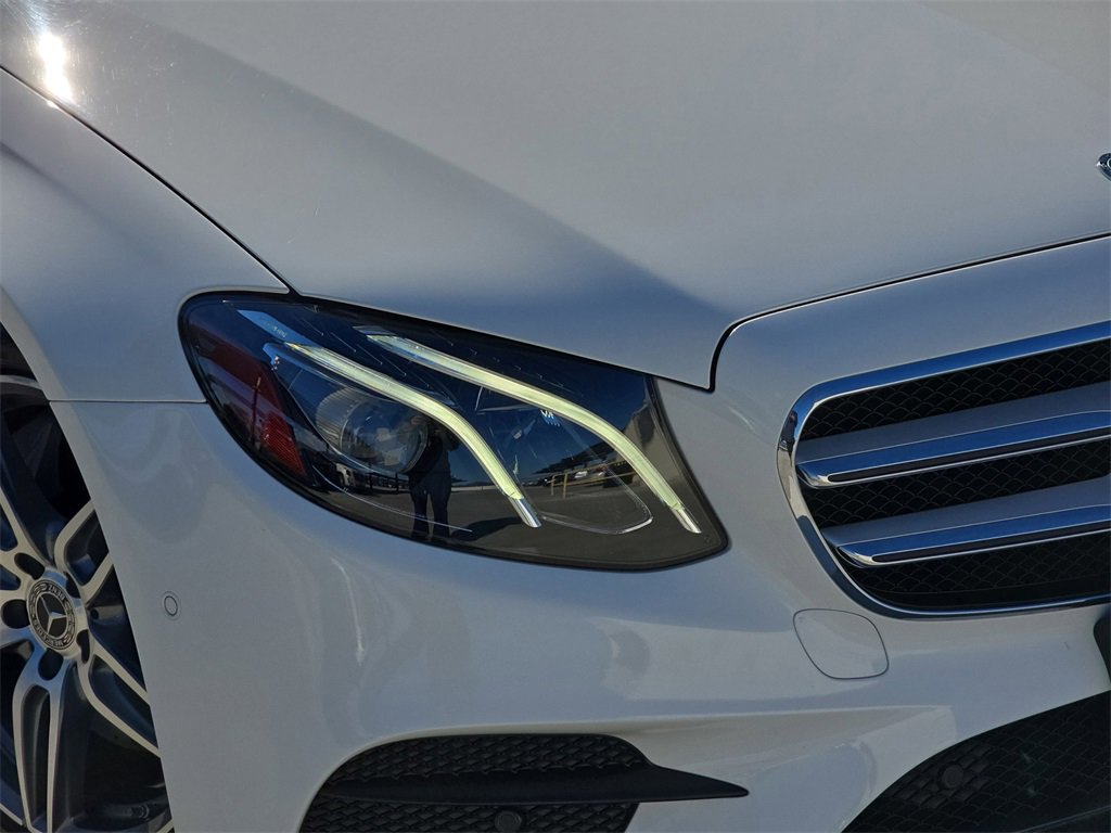 Used 2018 Mercedes-Benz E 300 image 35