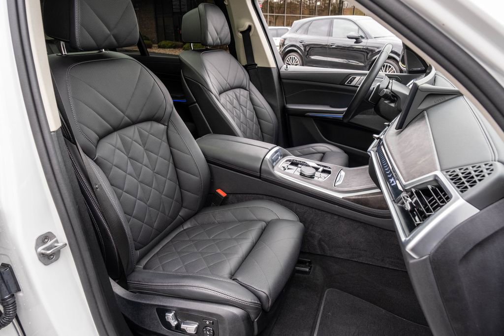 Used 2025 BMW X7 xDrive40i image 26