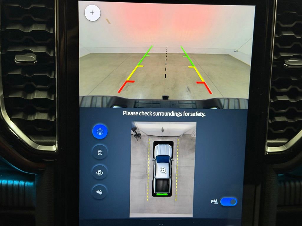 Used 2025 Ford Ranger Lariat w/ Trailer Tow Package image 12