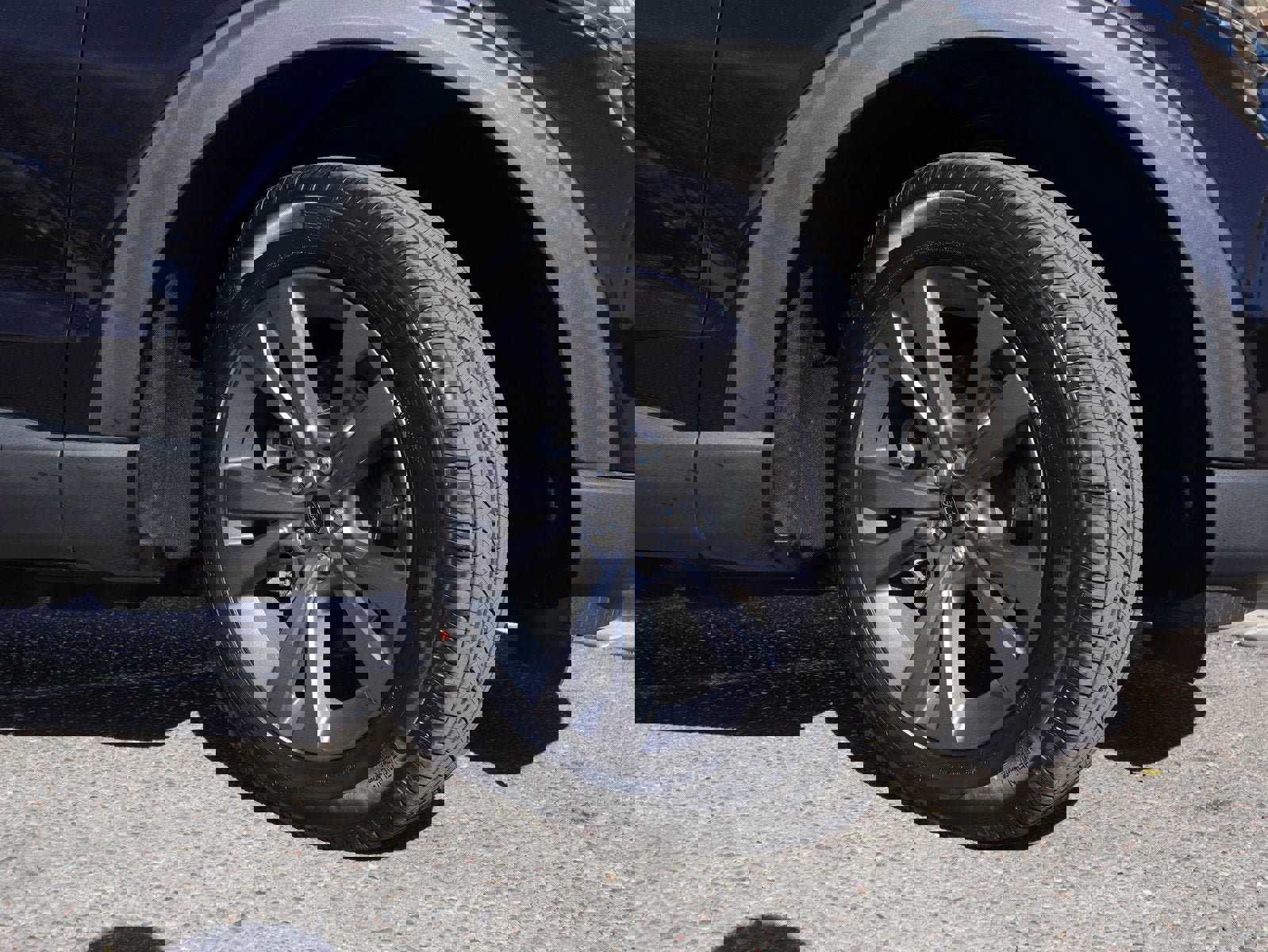 New 2025 Ford Explorer Active w/ Active Comfort Package image 13