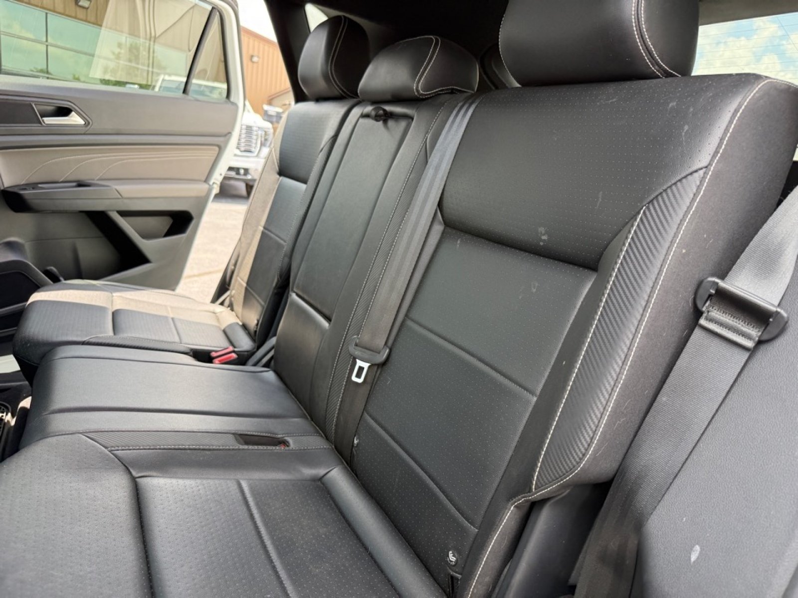 Used 2022 Volkswagen Atlas Cross Sport SE AWD/4WD image 29