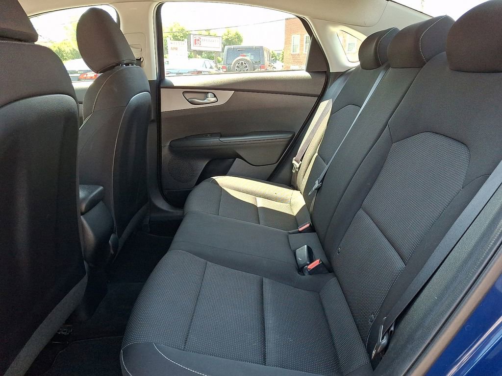 Used 2019 Kia Forte LXS FWD image 12