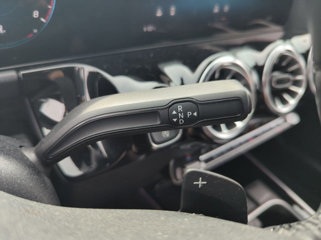 Used 2022 Mercedes-Benz GLA 250 image 11