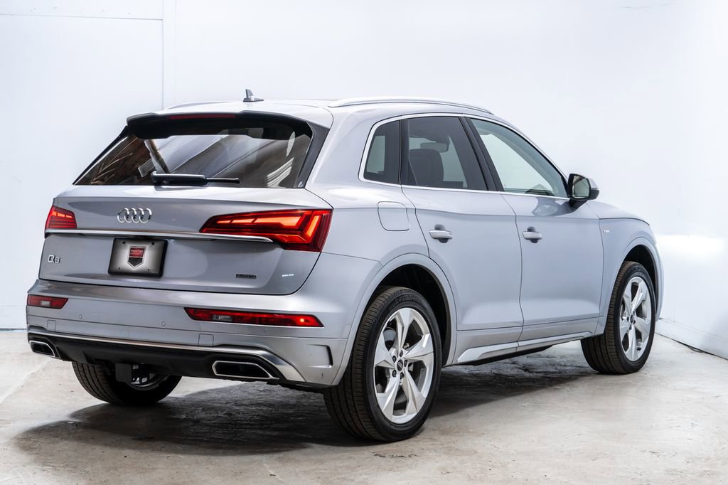 Used 2023 Audi Q5 2.0T Premium Plus w/ Premium Plus Package AWD/4WD image 7