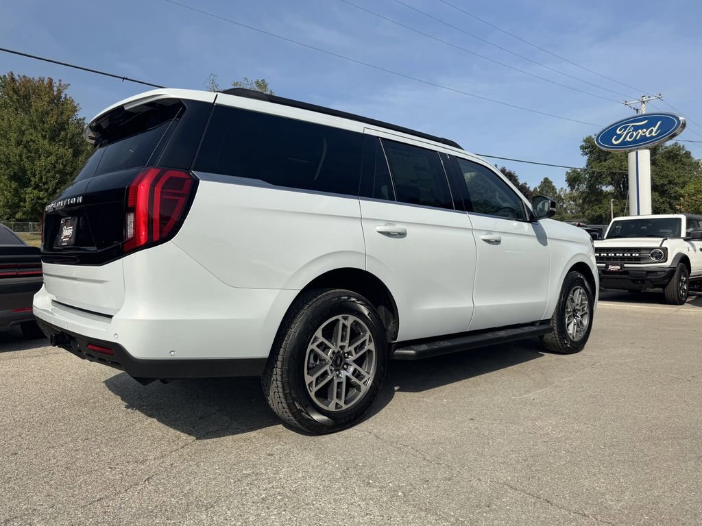 New 2025 Ford Expedition Active image 6