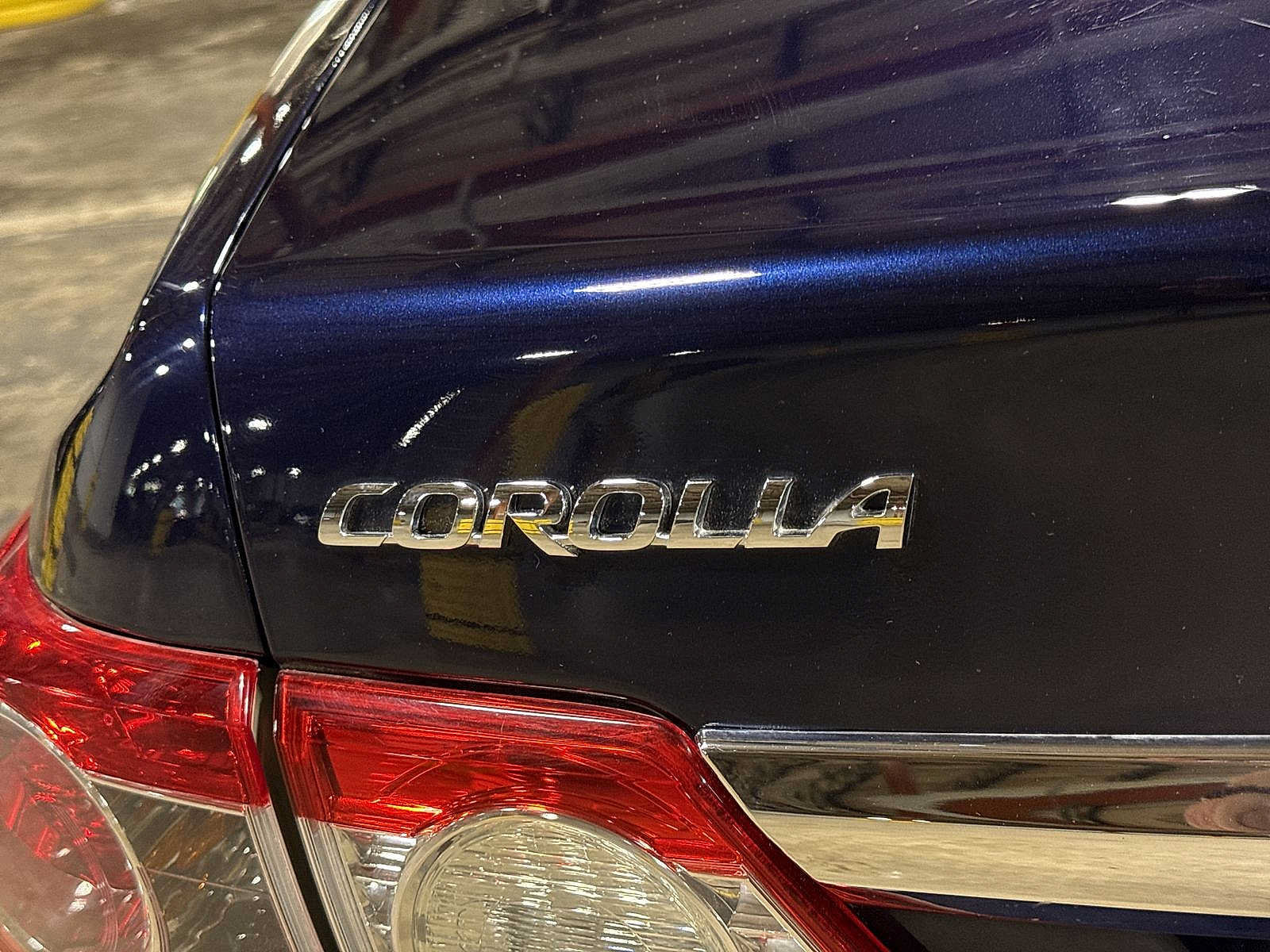 Used 2013 Toyota Corolla LE FWD image 23