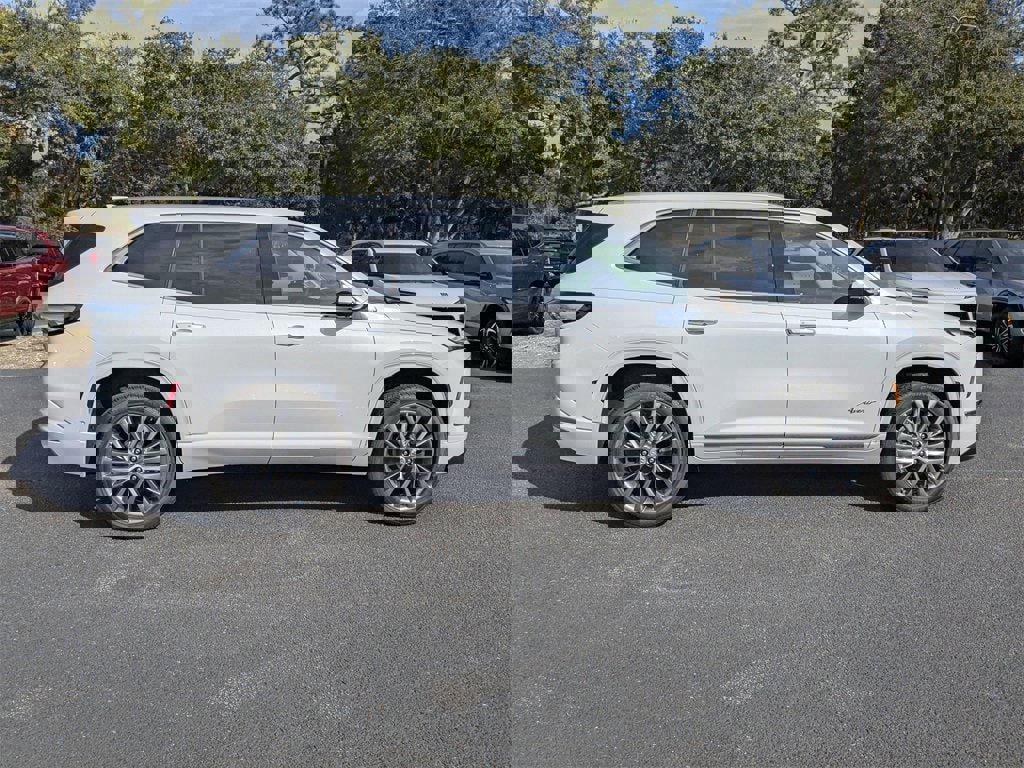 New 2026 Buick Enclave Avenir image 3