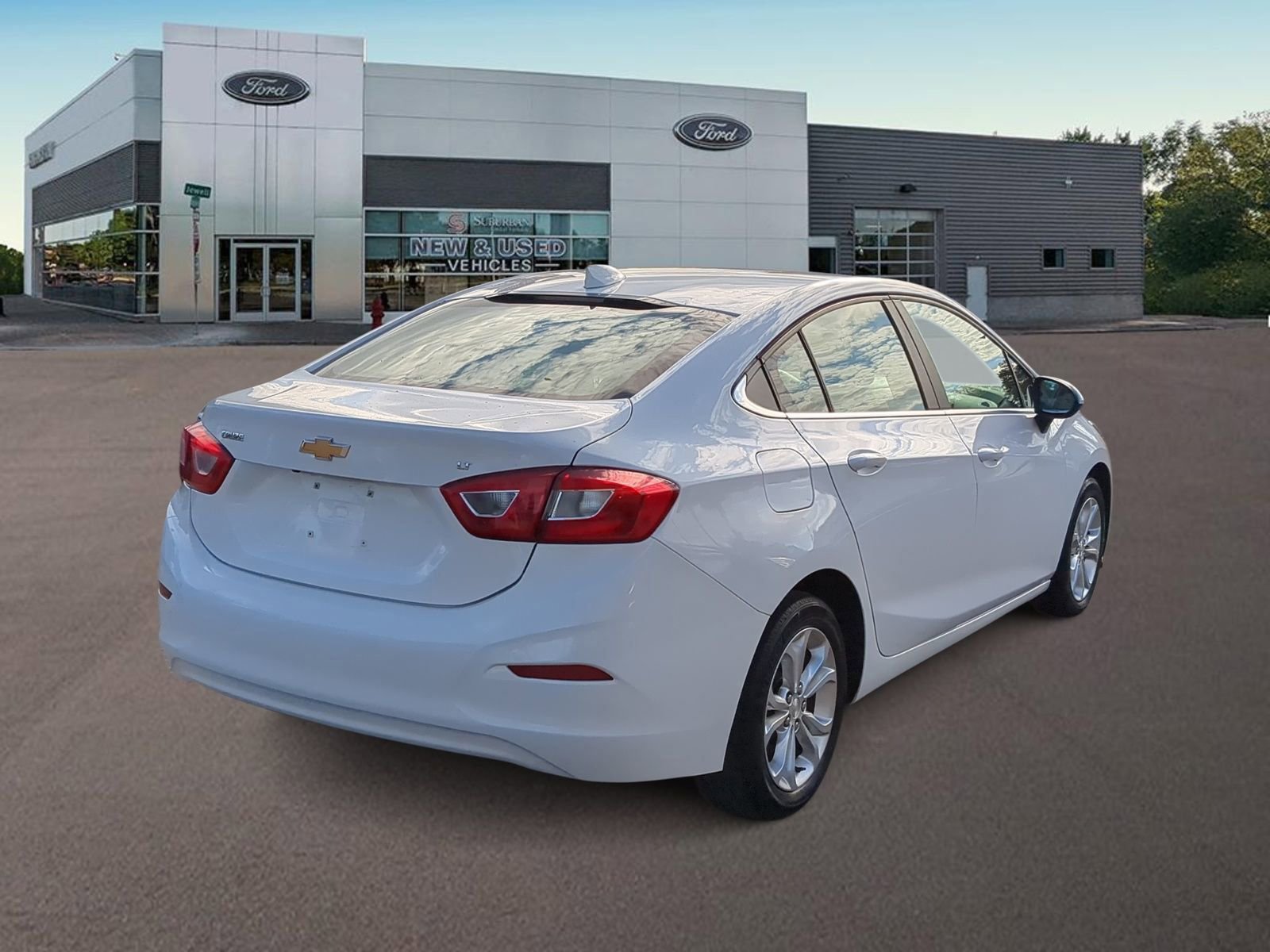 Used 2019 Chevrolet Cruze LT image 9