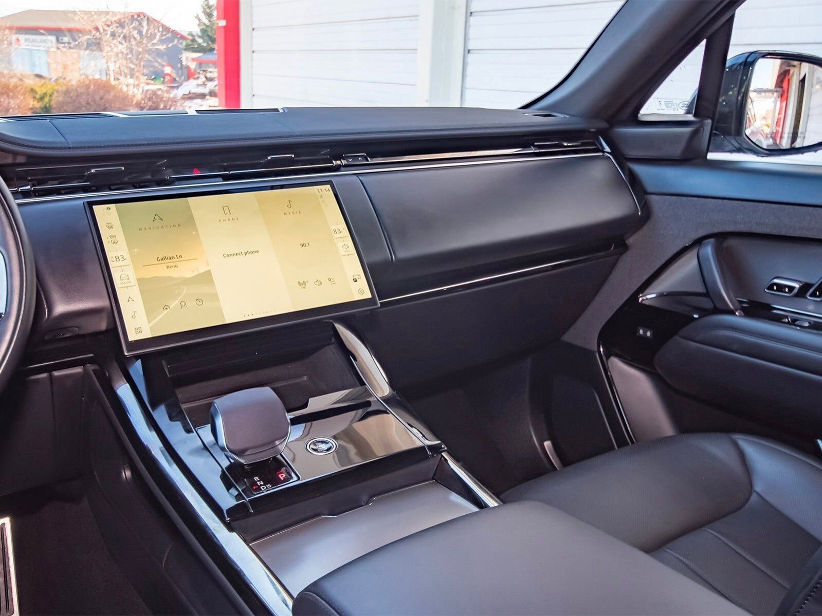 Used 2024 Land Rover Range Rover Sport Dynamic SE image 23