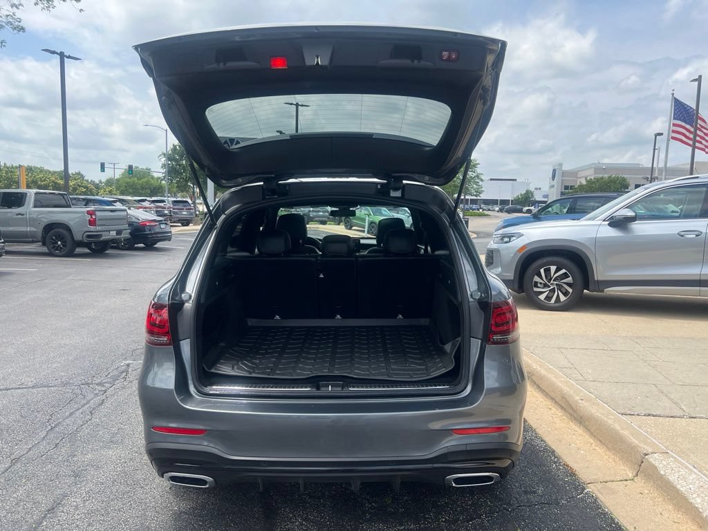 Used 2021 Mercedes-Benz GLC 300 w/ AMG Line image 21