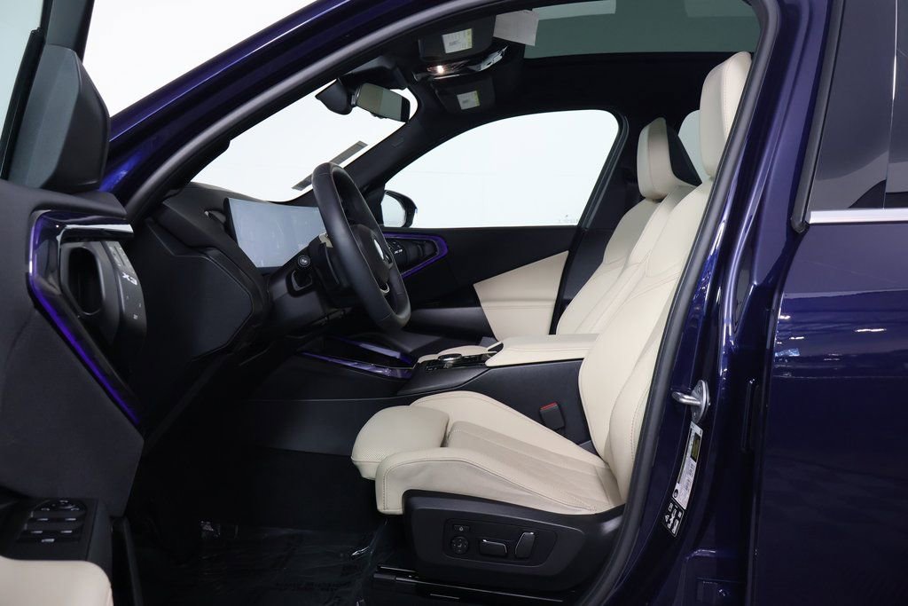 Used 2025 BMW X3 xDrive30i w/ Premium Package image 10