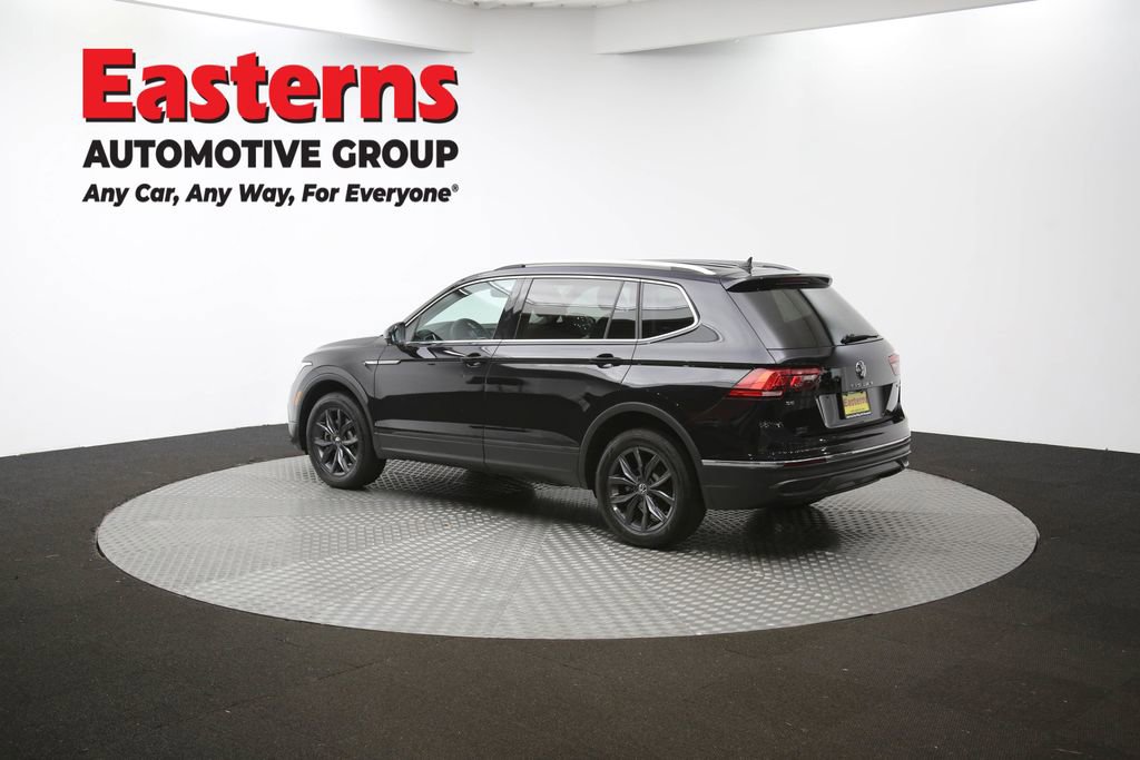 Used 2023 Volkswagen Tiguan SE image 62