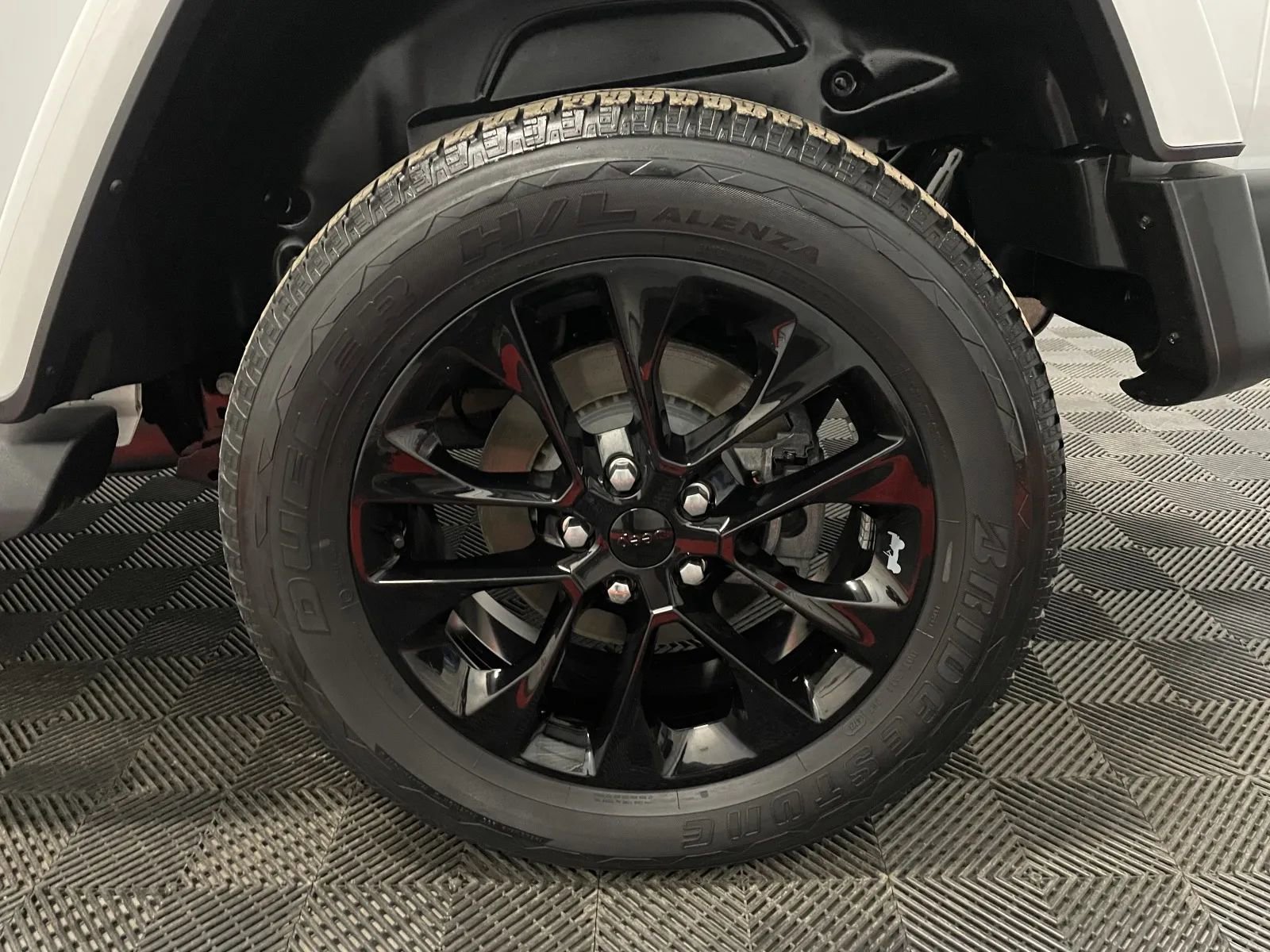 Used 2021 Jeep Wrangler Unlimited Sahara w/ Cold Weather Group image 18