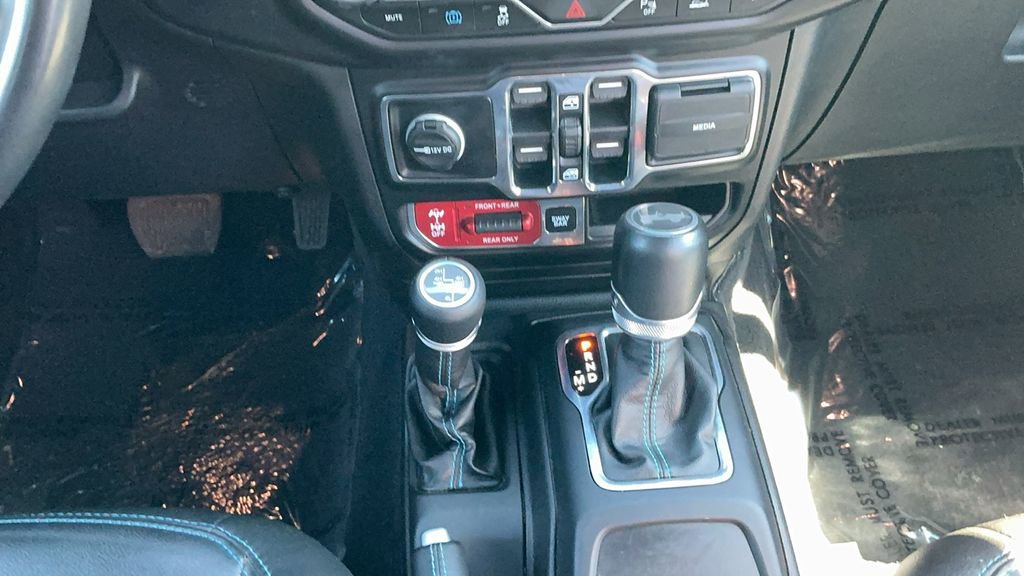 Used 2022 Jeep Wrangler Unlimited Rubicon 4xe w/ Safety Group image 23