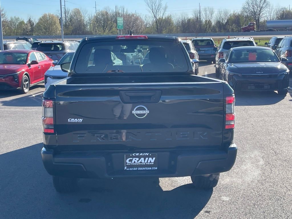 Used 2023 Nissan Frontier S RWD image 6