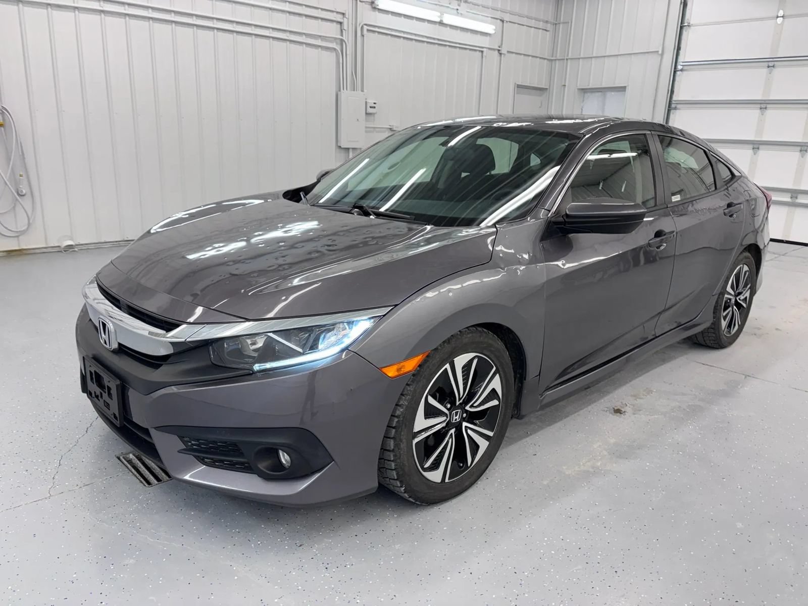 Used 2018 Honda Civic EX-T image 13