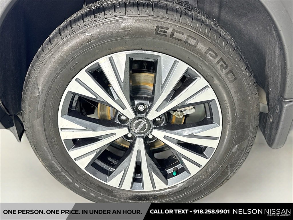 Certified 2023 Nissan Rogue SV w/ SV Premium Package image 31