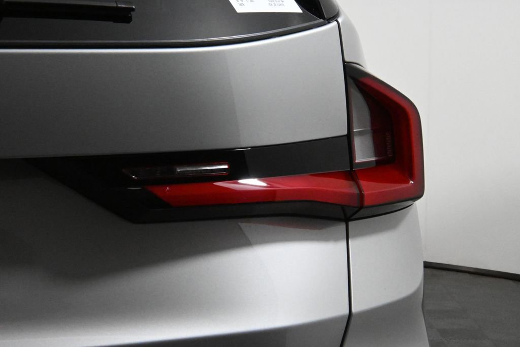 Used 2026 BMW X1 xDrive28i w/ Technology Package image 13