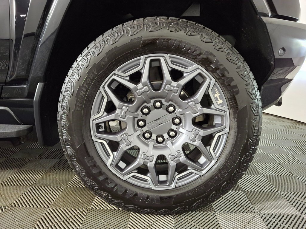 Used 2024 GMC Hummer EV 3X image 36