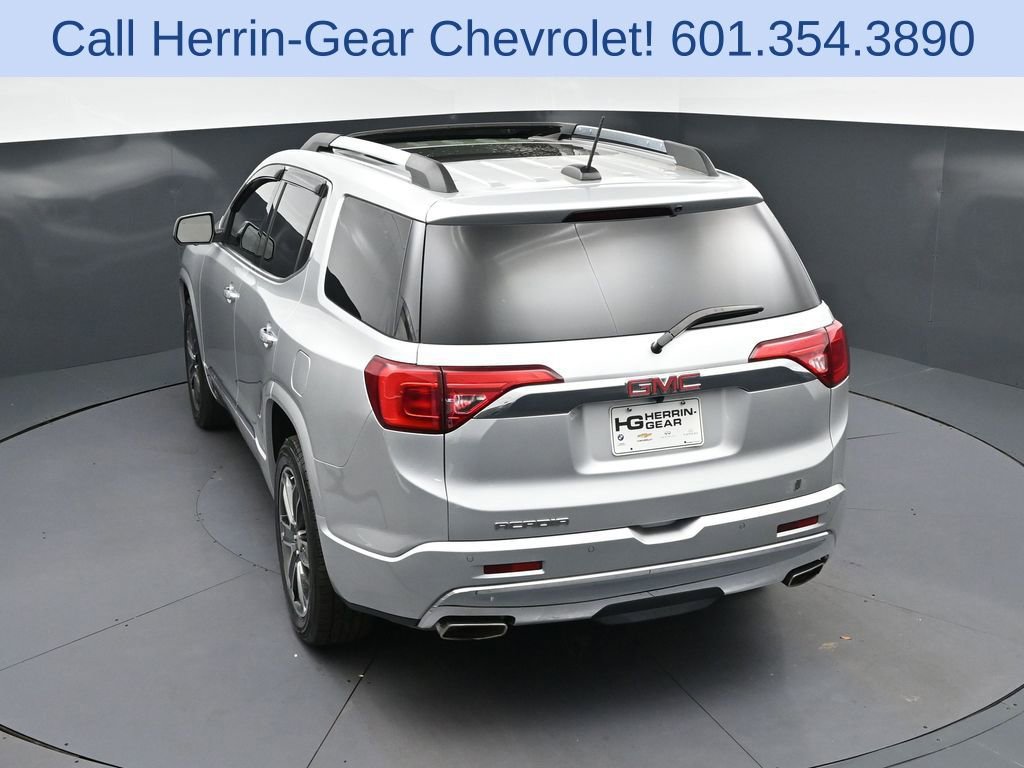 Used 2017 GMC Acadia Denali w/ Technology Package image 34