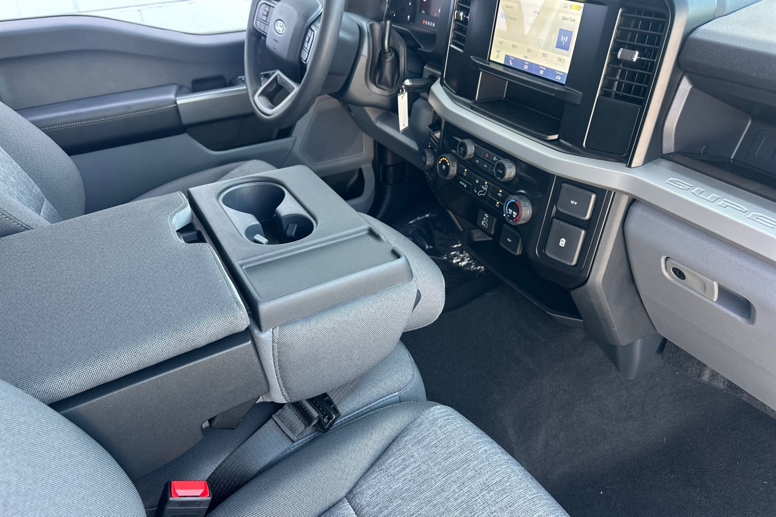New 2027 Ford F250 XL w/ STX Appearance Package AWD/4WD image 15
