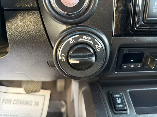 Used 2023 Nissan Titan PRO-4X w/ Pro-4x Convenience Package image 33