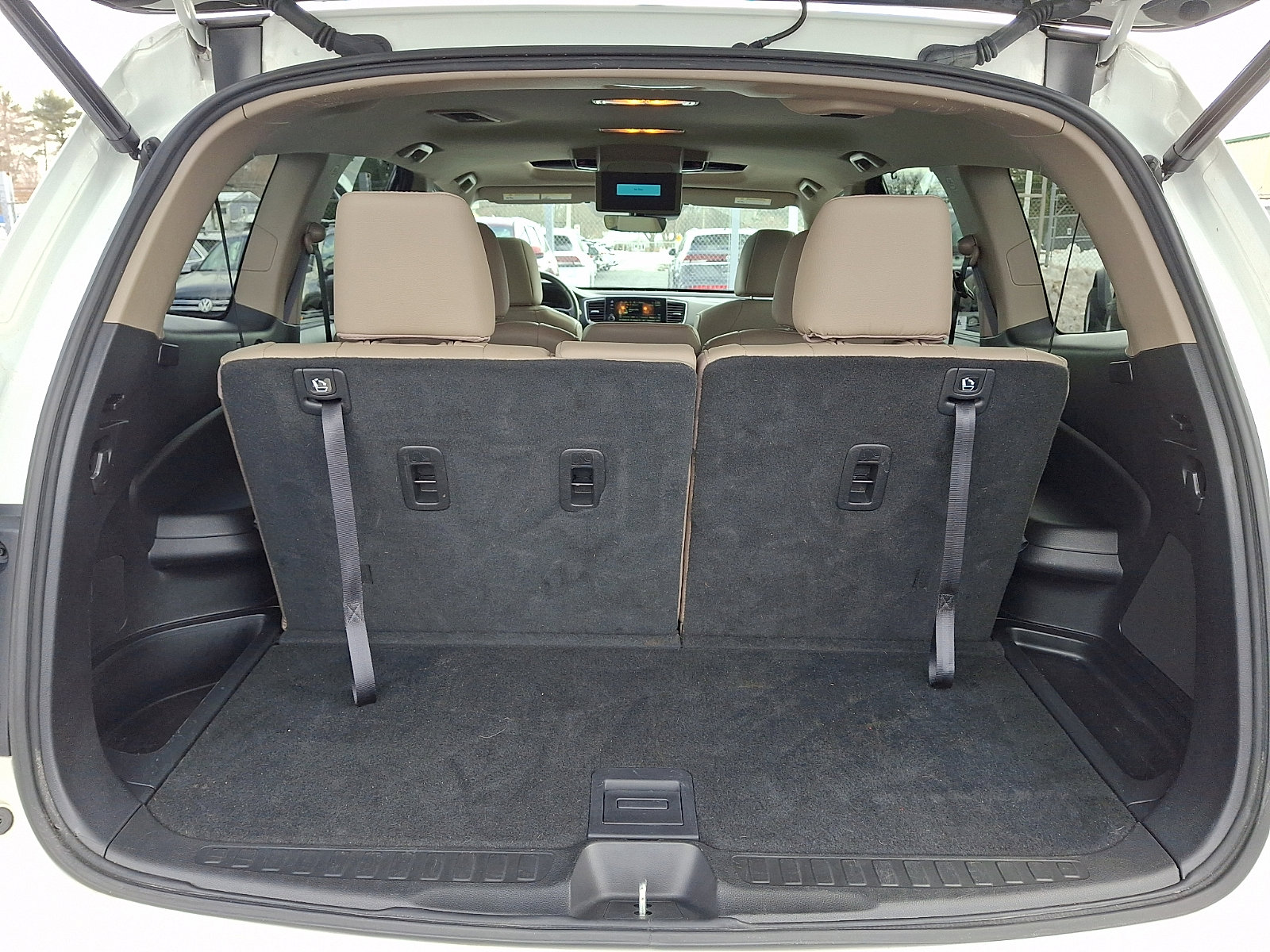 Used 2020 Honda Pilot Touring image 32