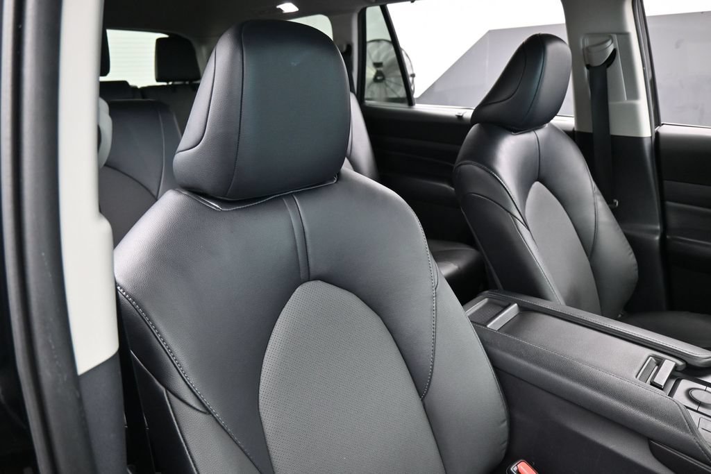 Used 2024 Toyota Grand Highlander FWD image 45