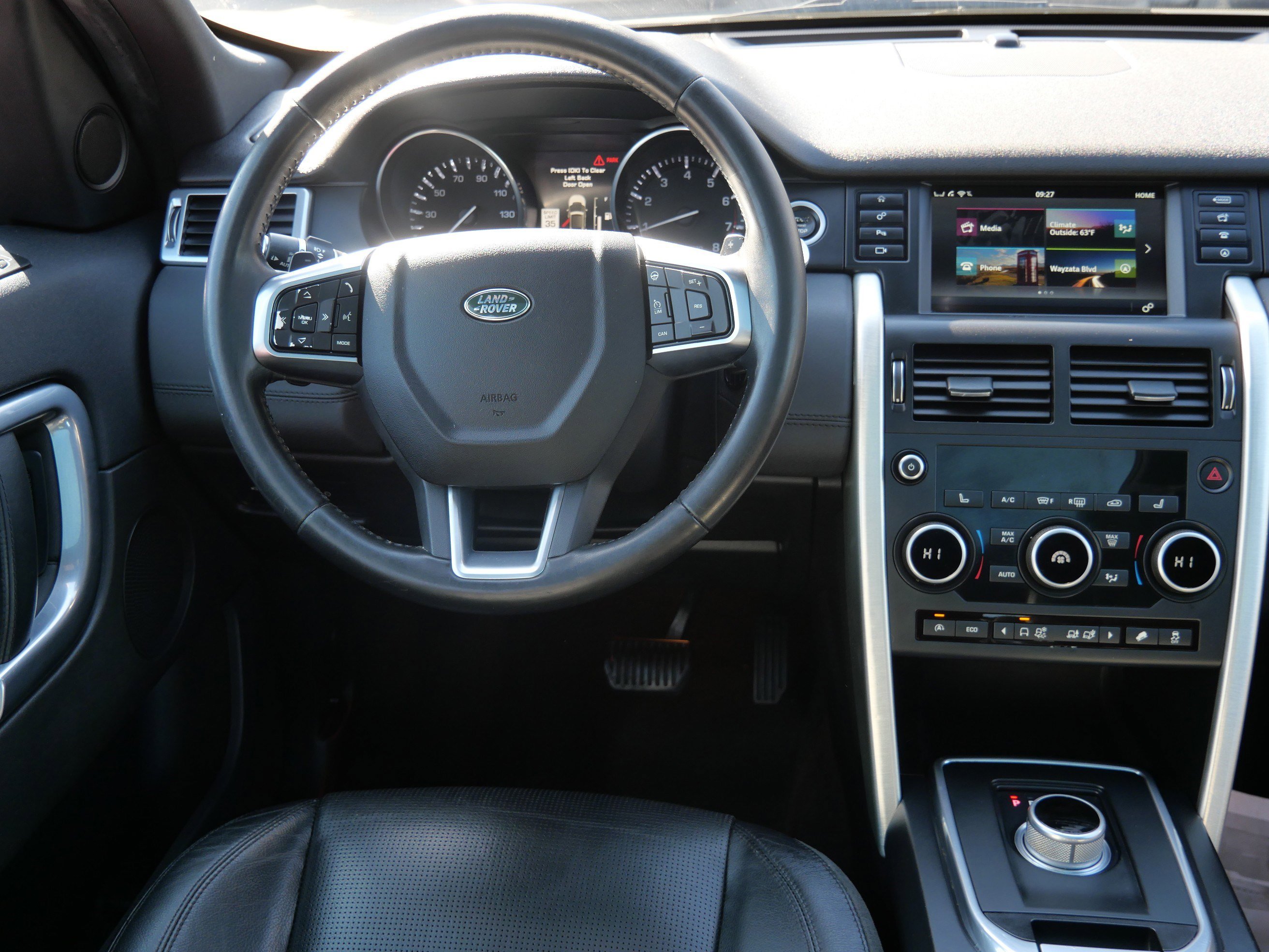 Used 2016 Land Rover Discovery Sport HSE image 20