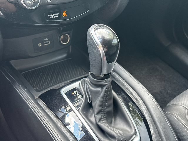 Used 2018 Nissan Rogue SL FWD image 29